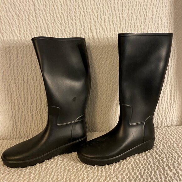 JustFab Like New Halison Black Tall Rubber Rain Boot Size 9 - Picture 10 of 10